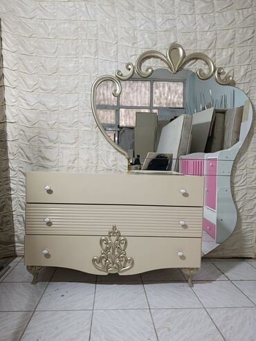 Yataq otağı dəstləri: Yataq mebeli satilir. Endirim edildi yaxşı vəziyyətdə heç bir problemi -da lalafo.az — 7 Yataq otağı dəstləri: Yataq mebeli satilir. Endirim edildi yaxşı vəziyyətdə heç bir problemi — 7