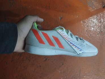 кара шым: Футзалки (залочные кроссовки) Adidas для детей - Модель: зальная