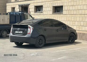 Toyota: Toyota Prius: 2012 г., 1.8 л, Робот, Гибрид