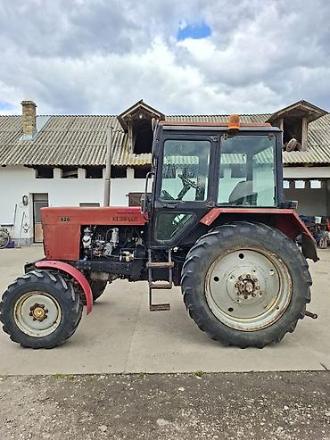 Specijalizovana tehnika: Na prodaju Belarus 820 1996 godište, u dobrom stanju. 5300 radnih sati — 2