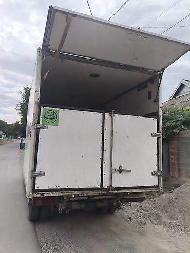 w210 e320: Грузовой фургон Mercedes-Benz Sprinter (бортовой/фургон-изотерм) — 3