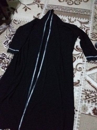 Другая женская одежда: Çarsafdir 100 dollara alinib az islenib uzundur genisdir