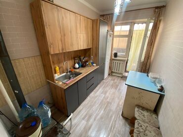 кв час ночь: 2 комнаты, 40 м², Индивидуалка, 1 этаж, Старый ремонт