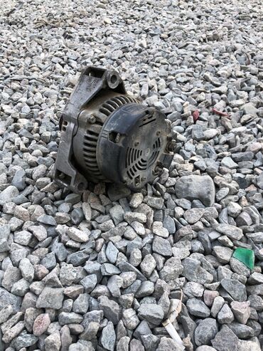 зарядные устройства для автомобильных аккумуляторов: Генератор Mercedes-Benz Б/у, Оригинал, Германия