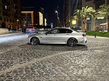 BMW: Böyük manitor Boyük gozik 4 knopkadan ibaratdi Head up (elektron — 11