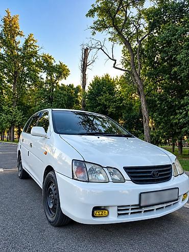 тойота: Toyota Gaia: 2000 г., Автомат, Бензин, Минивэн — 6