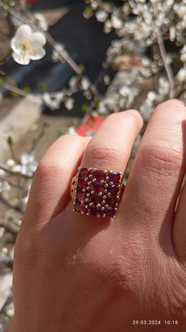 Üzüklər: Üzük, Gümüş, Qranat — 12