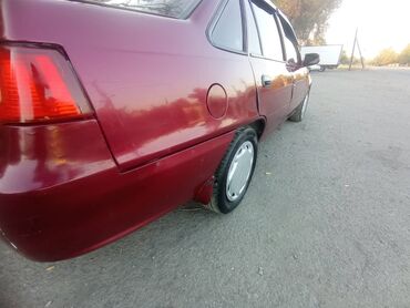 машына приора: Daewoo Nexia: 2010 г., 1.5 л, Механика, Бензин, Седан