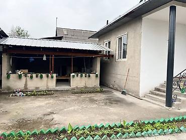Продажа коттеджей и домов: 📢 ҮЙ САТЫЛАТ! 📍 Жер аянты: 8 соток ✅ Үй жаңы бүткөн, заманбап ремонту — 6
