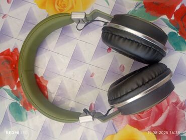 купить отдельно наушник airpods 2: Полноразмерные, JBL, Б/у, Беспроводные (Bluetooth), Для занятий спортом