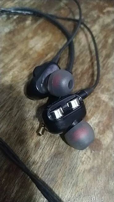 Qulaqcıqlar: Yeni Simli Qulaqcıqlar, rəng - Qara — 2