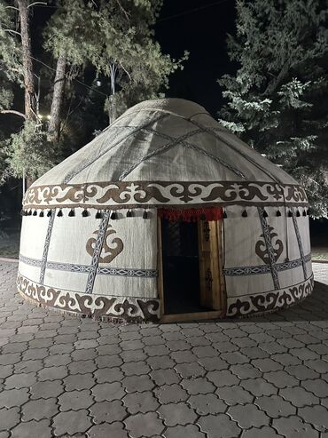 Аренда юрт: Аренда юрты, Каркас Деревянный, 75 баш, Казан, Посуда, С полом