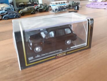 one punch man: 1998 TX1 LONDON TAXI 1/43
One of a limited edition of 1008
 VITESSE
