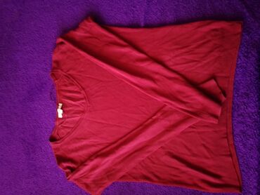 Dəstlər, kostyumlar: Paltarları geyinmirik və lazım olmadığı üçün bura elan qoyuram. Qiymət — 1