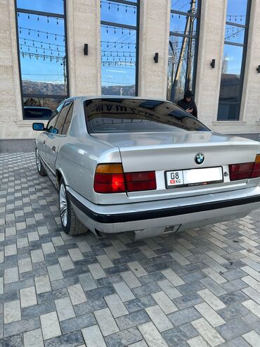 BMW: BMW 5 series: 1991 г., 2.5 л, Механика, Бензин, Седан