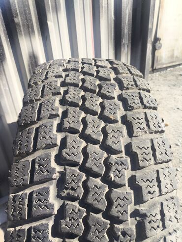 Шины: Шины 265 / 70 / R 15, Всесезонная, Б/у, 1 шт, Внедорожные (АТ/МТ), Китай, Falken — 7