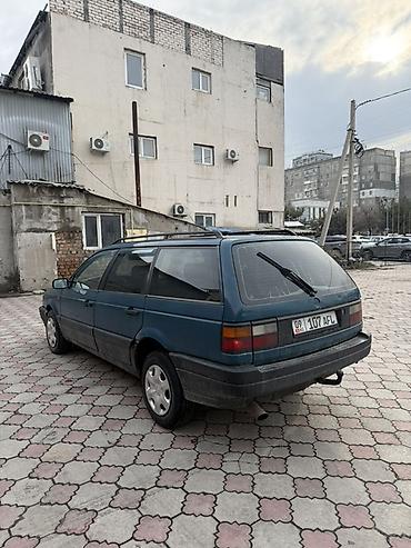 Volkswagen: Volkswagen Passat Variant: 1993 г., 1.8 л, Механика, Бензин, Универсал — 4