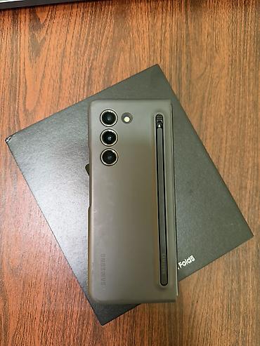 face id: Samsung Galaxy Z Fold 5, Б/у, 256 ГБ, цвет - Серый, 2 SIM, eSIM — 3
