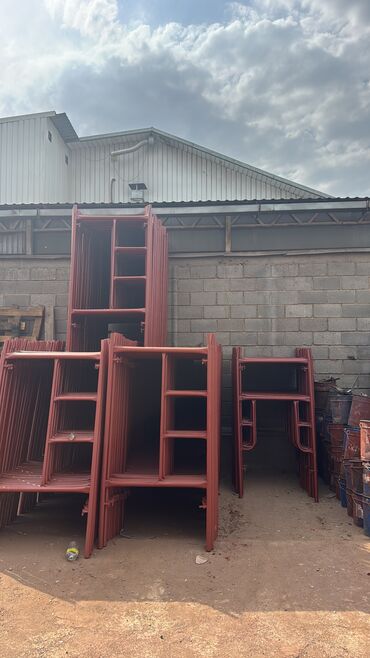 Строительные леса, стойки: Оптом продаю Оптом и в розницу Леса Строительный Леса 500-комп Есть — 4