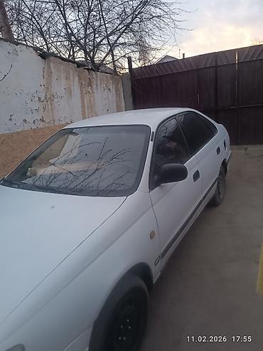 Toyota: Toyota Carina: 1992 г., Хэтчбэк — 2