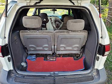 Toyota Sienna: 2001 г., Минивэн — 8