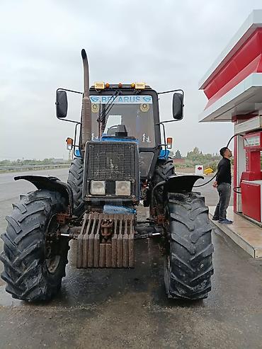 təkər avadanligi: Belarus 1221 tırtıllı təkərli traktor Texniki xüsusiyyətlər və — 2
