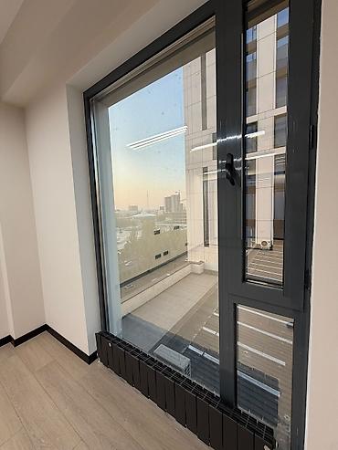 ищу бизнес: Сдаю Офис целиком: 94 м², В бизнес центре, С ремонтом — 8