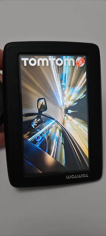 GPS za auto: TomTom VIA GPS navigacioni sistem, model 4EN42 Z1230.  - Uz navigaciju — 1