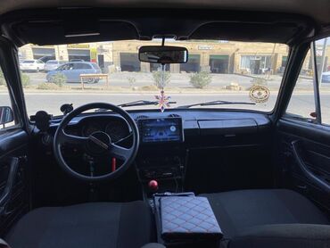 VAZ (LADA): VAZ klassik sedan, qırmızı rəng - Kuzov: 4 qapılı sedan, xrom yan — 6