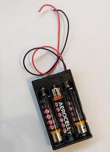 Rasveta: 3X AAA BATTERY BOX LED TRAKE NA BATERIJE SA PREKIDAČEM | Možete — 2
