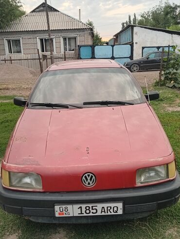 аварийный фольксваген: Volkswagen Passat: 1990 г., 1.8 л, Механика, Бензин, Седан