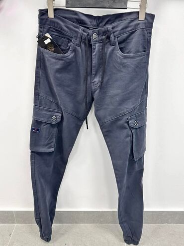 Farmerke: Muske dzeparice Velicine od 30 do 38 Cena 4400 din (u cenu je — 3