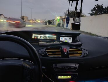 Renault: Renault Scenic: 1.5 l | 2010 il 385000 km Van/Minivan — 10