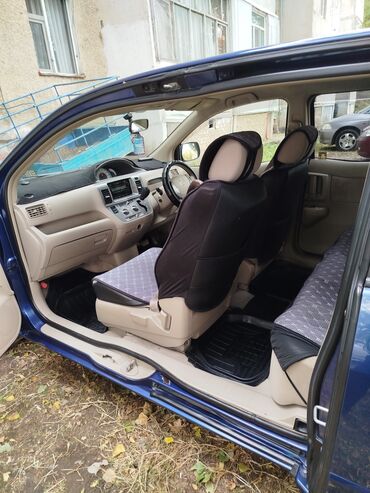 срочно срочно продаю машина: Toyota Raum: 2003 г., 1.5 л, Автоматтык, Бензин