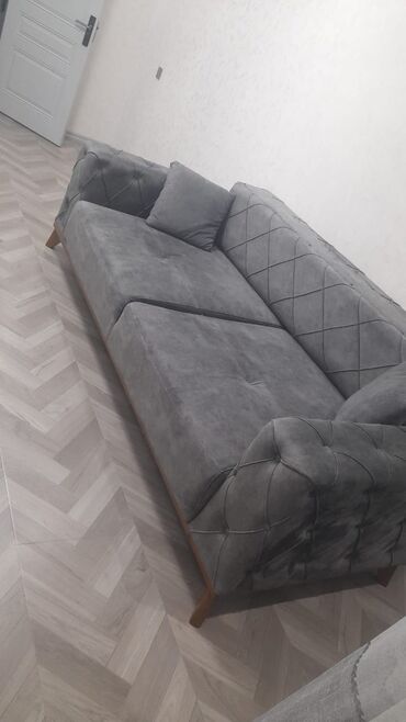 mehriban un: Divan, İşlənmiş, Açılan, Vеlur parça