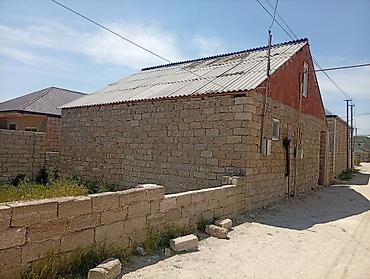 yari tikili evler: Satılır: Ev satılır hər bir şey mövcuddur suyu qazı işığına tutmuş — 3