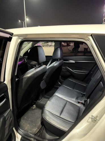 Kia: Kia Seltos: 2020 г., 1.6 л, Робот, Дизель, Кроссовер — 9