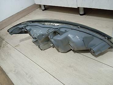 Передние фары: Передняя левая фара Toyota Оригинал — 4