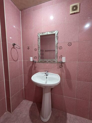 Uzunmüddətli kirayə mənzillər: Xətai Rayonu Sadıqcan Küçəsi Həzi Aslanov Metrosuna Yaxın 2 otaq — 20