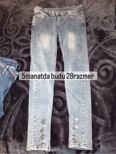 Kombinezonlar: - Qara kombinezon: S/M razmer (M olsa da uyğun). Ön hissədə iki cüt — 10