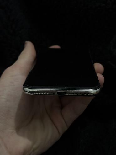 Apple iPhone: IPhone X, Б/у, 256 ГБ, Чехол, 80 % — 5