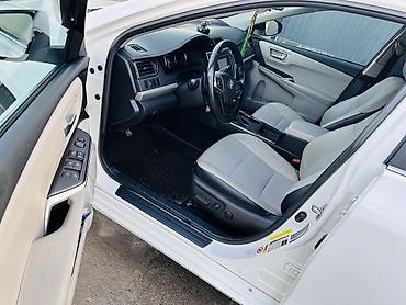 Панели, обшивки: Центральная консоль Toyota — 2