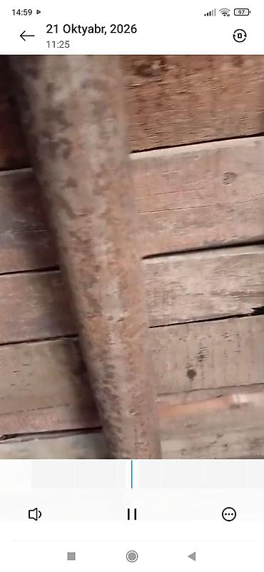 mis boru satışı: Metall dirəklər və taxta kalıp materialları - Tikinti işləri üçün — 2