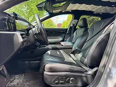 Hyundai: Hyundai Grandeur: 2023 г., 3 л, Автомат, Газ, Седан — 3