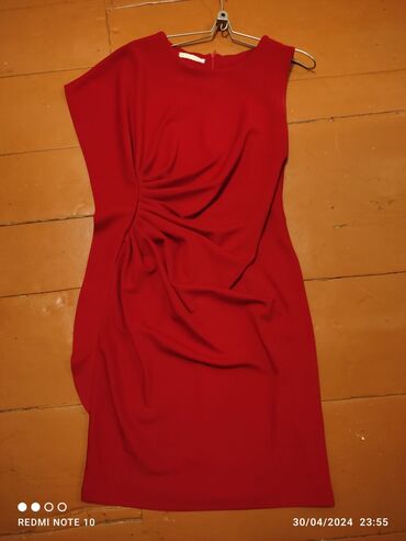 qırmızı don: Вечернее платье, XL (EU 42)