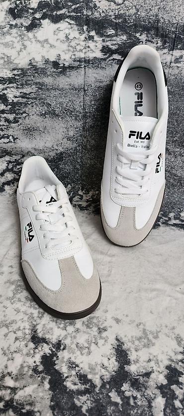кроссовки: Кожаные кроссовки Итальянского бренда FILA . Размер 43 — 6