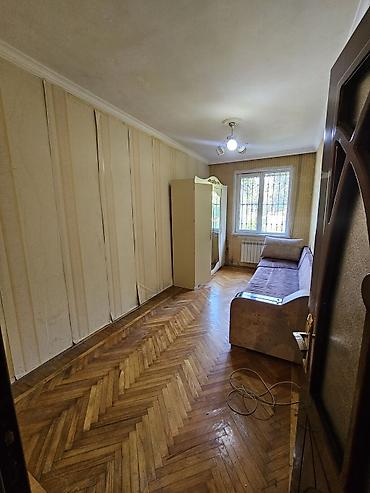 evler bine: Bakı, 7-ci mikrorayon, 3 otaqlı, Köhnə tikili, m. Dərnəgül, 75 kv. m — 10