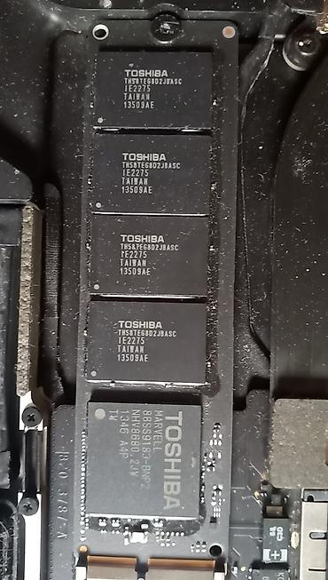 Apple SSD 256 GB, 12+16‑pin interfejs (Apple proprietarni)