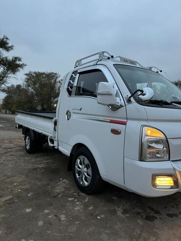 Hyundai: Hyundai Porter: 2022 г., 2.5 л, Типтроник, Дизель