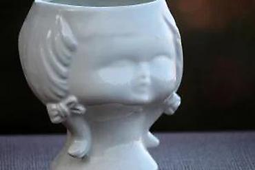 Stare vaze i dekor: Vintage Milk Glass Bela mlečna poculanska vaza Mid-century — 9